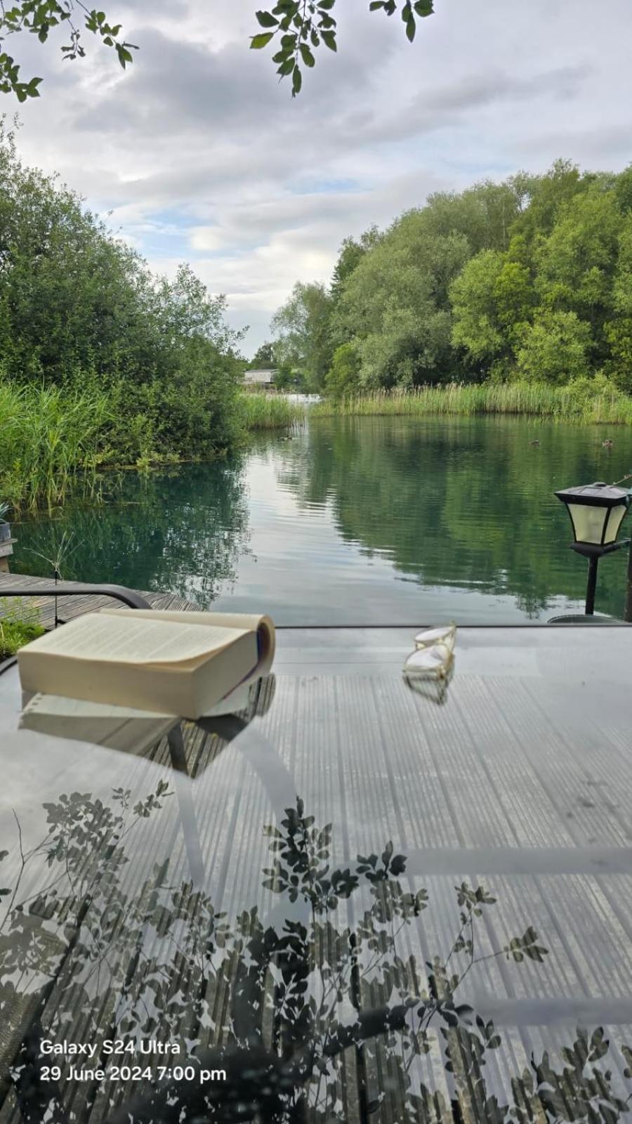 Luxury Lakeside Caravan With Hottub And Private Fishing Peg, Tattershall Lakes Bagian luar foto