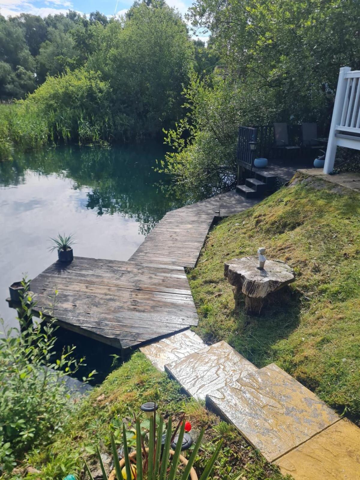 Luxury Lakeside Caravan With Hottub And Private Fishing Peg, Tattershall Lakes Bagian luar foto